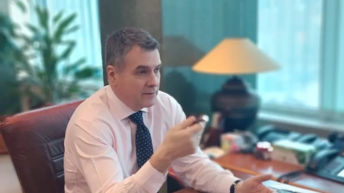 Florin Daniel Geantă, președintele AAAS, în biroul instituției care administrează creanțele și activele statului român